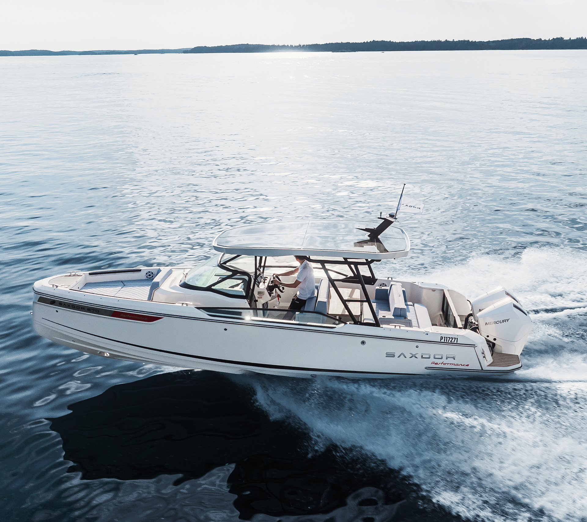 Saxdor speeding at sea